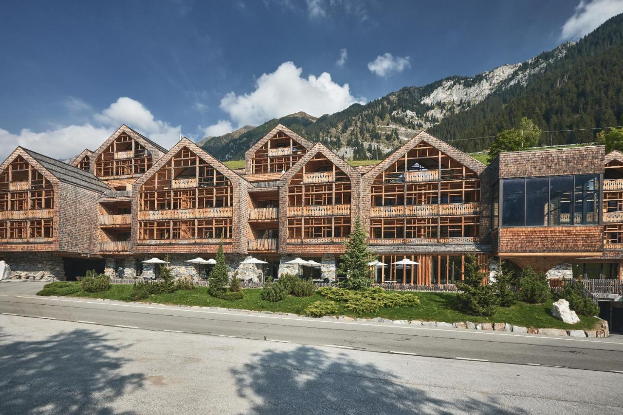 Tenne Lodges Racines Esterno foto