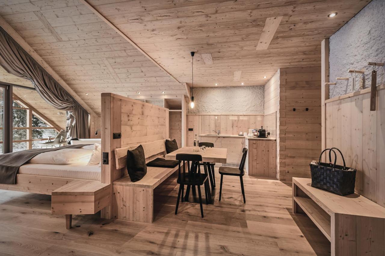 Tenne Lodges Racines Esterno foto