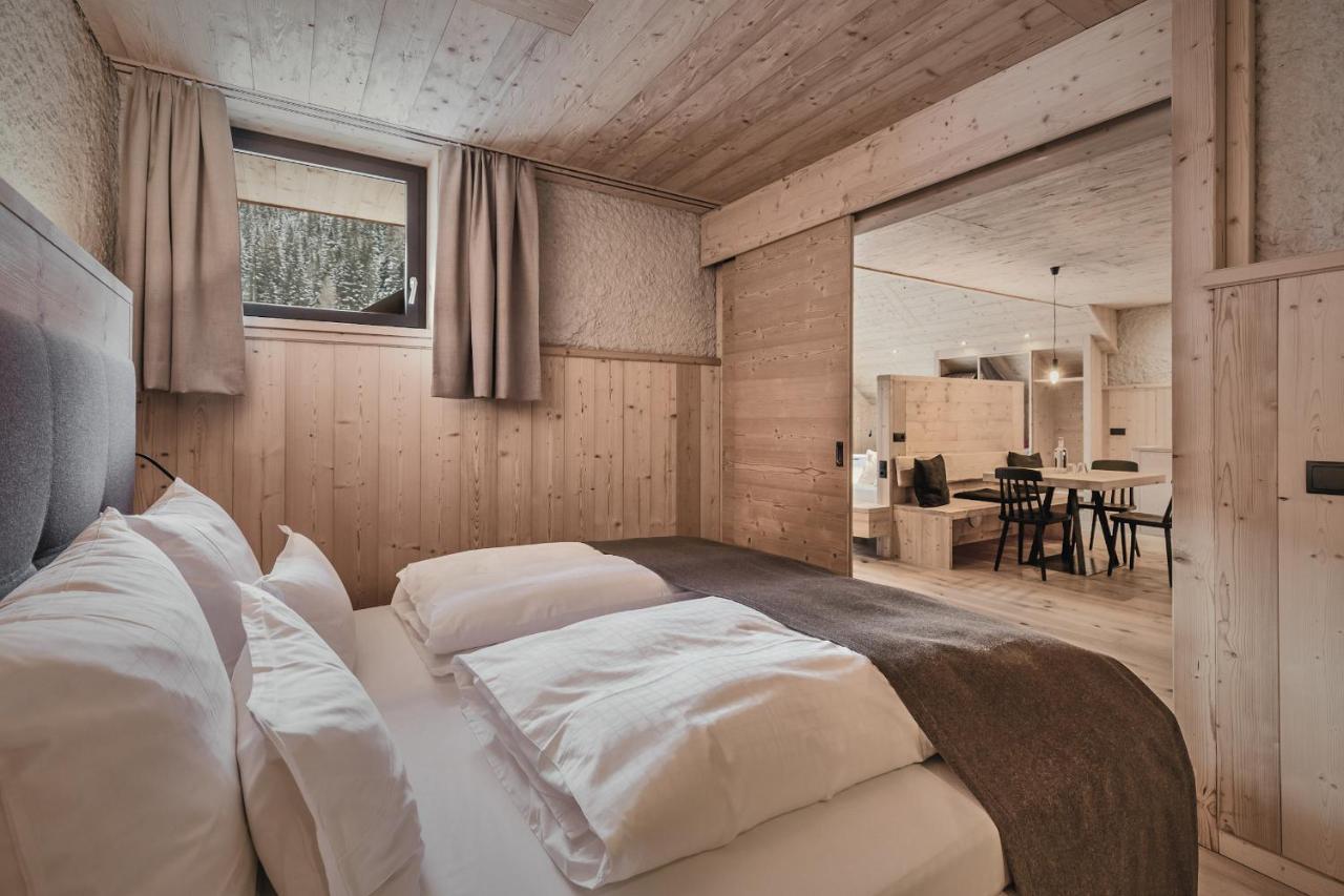 Tenne Lodges Racines Esterno foto