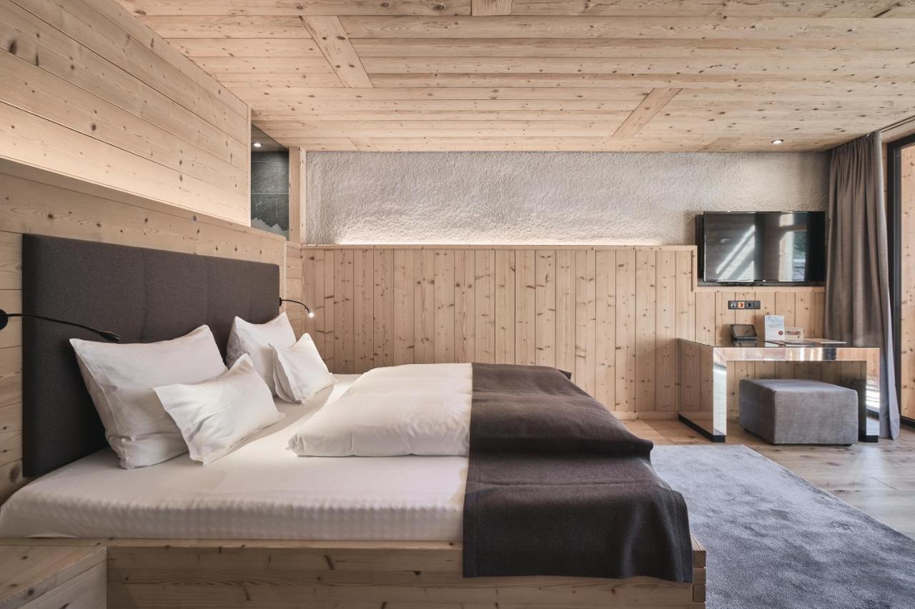 Tenne Lodges Racines Esterno foto
